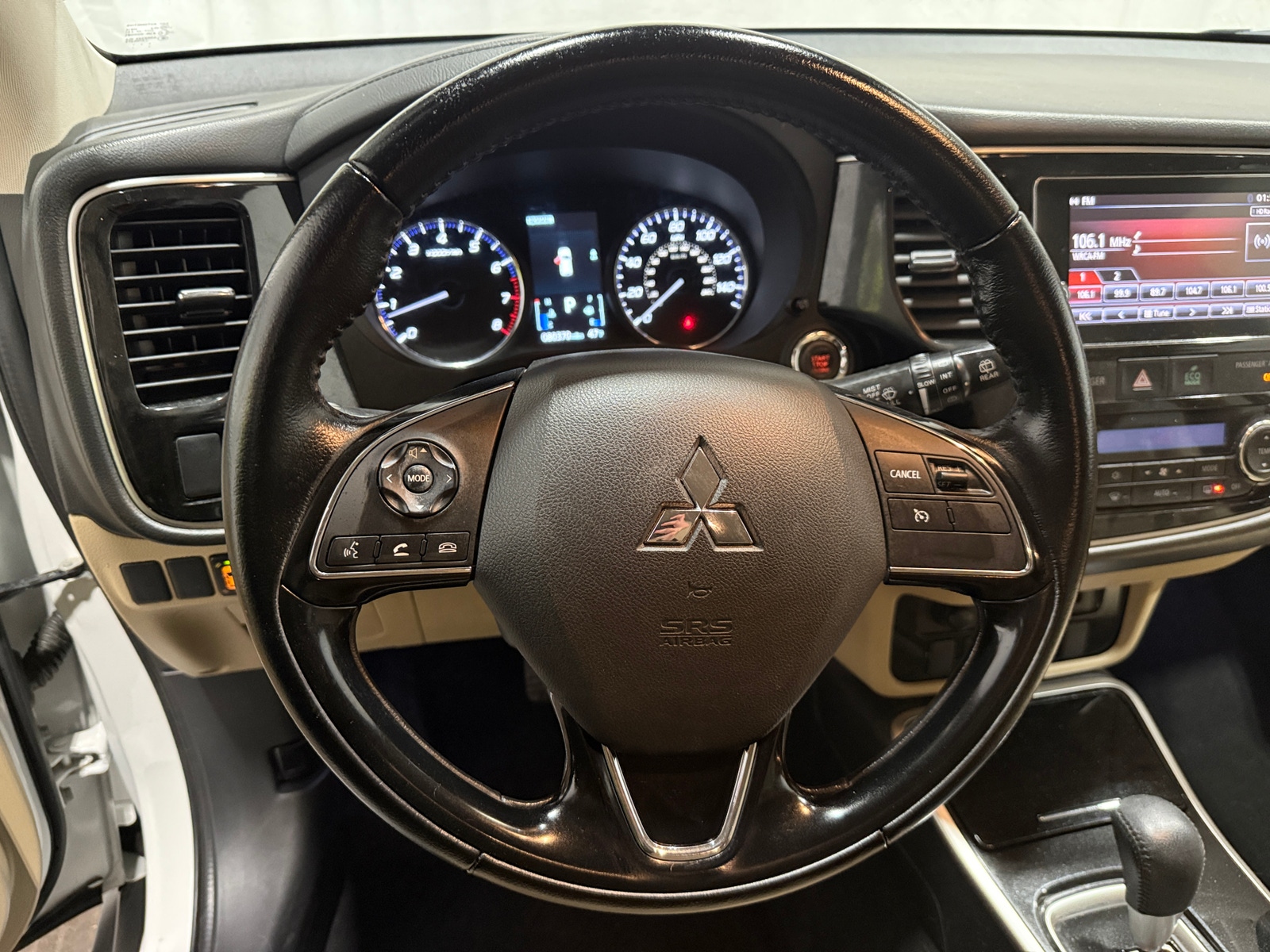 Thumbnail: 2017 Mitsubishi Outlander - 5