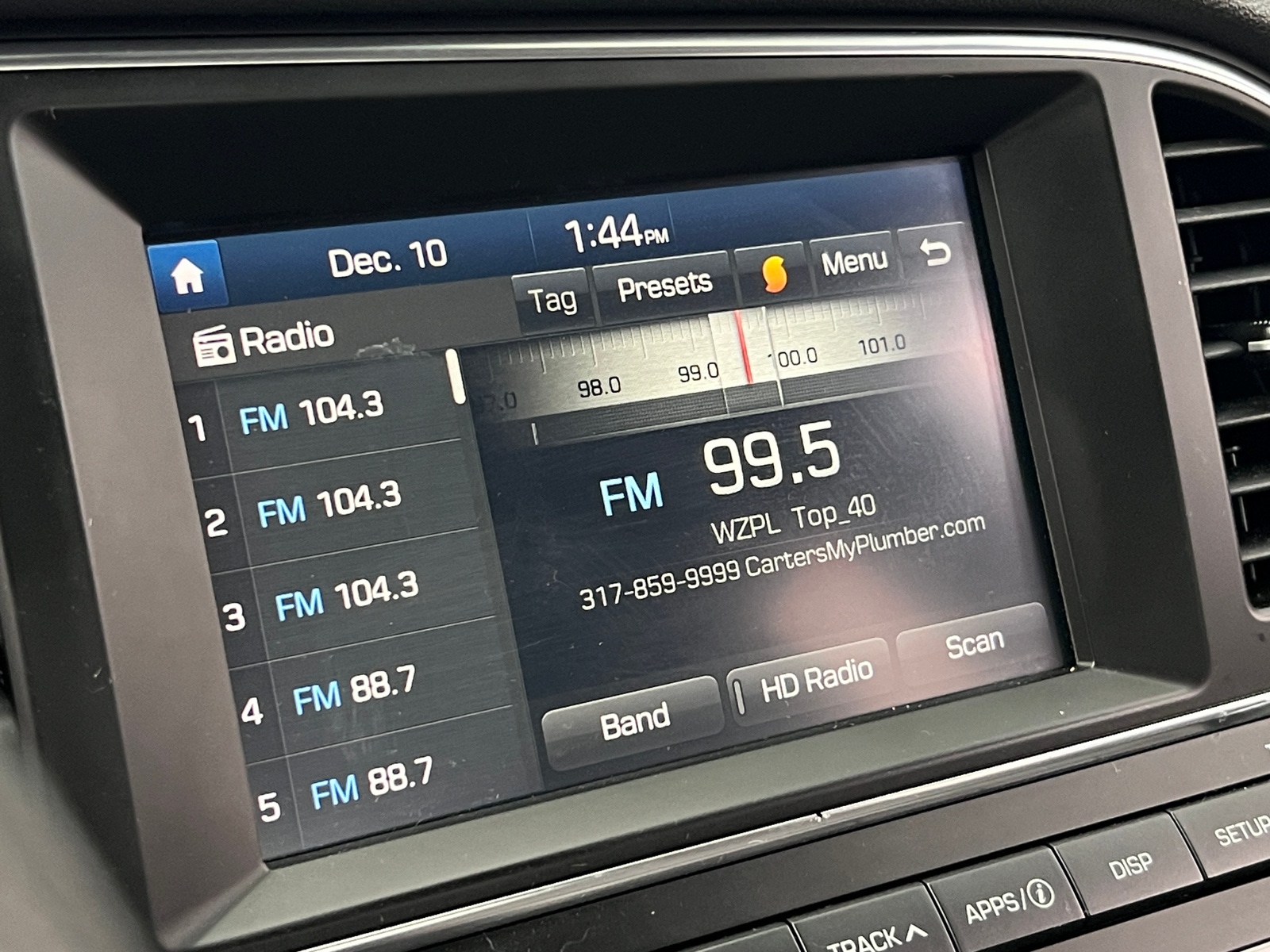 Thumbnail: 2017 Hyundai Elantra - 4