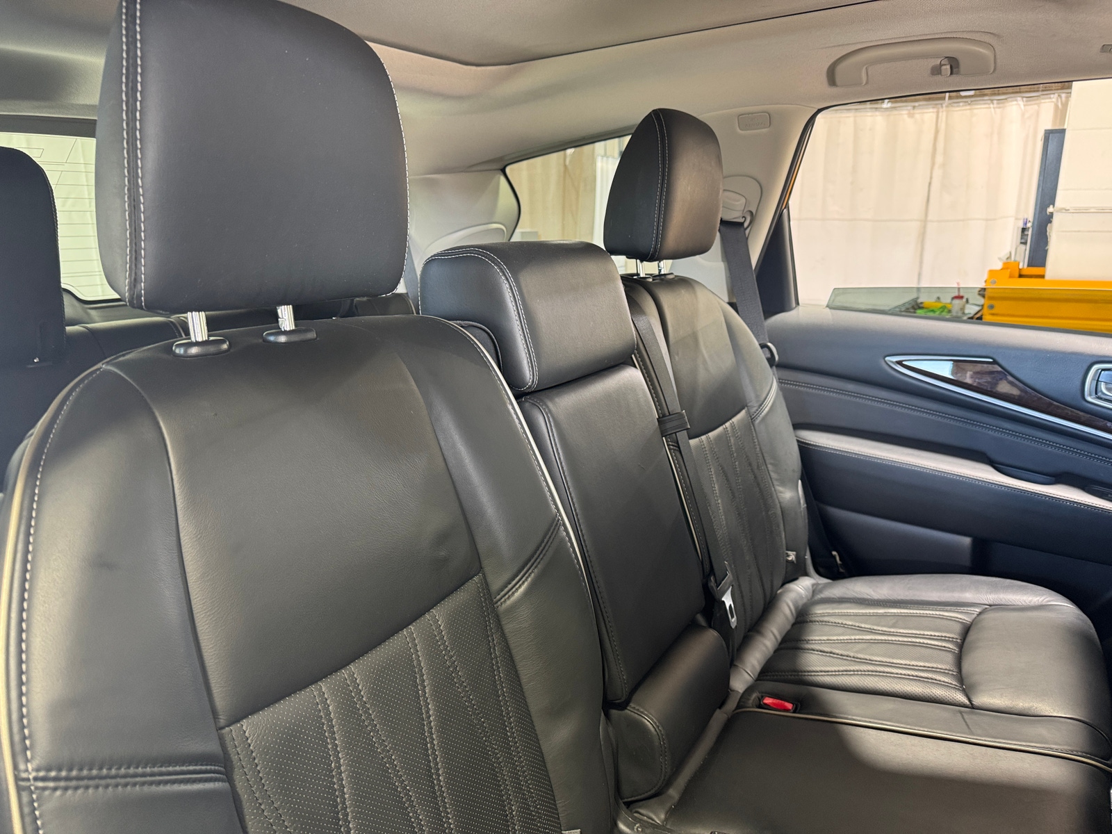 Thumbnail: 2017 INFINITI QX60 - 5