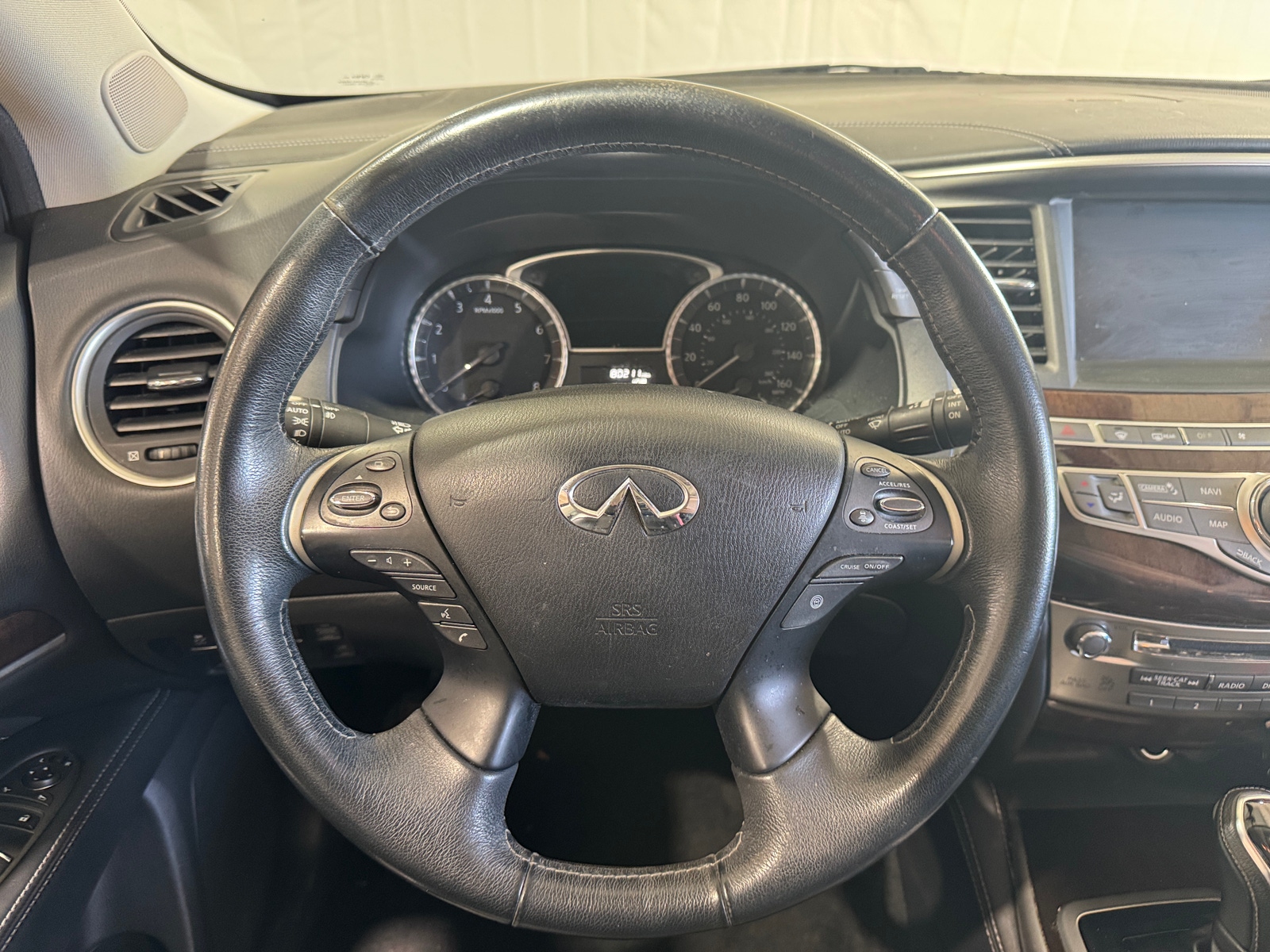 Thumbnail: 2017 INFINITI QX60 - 4