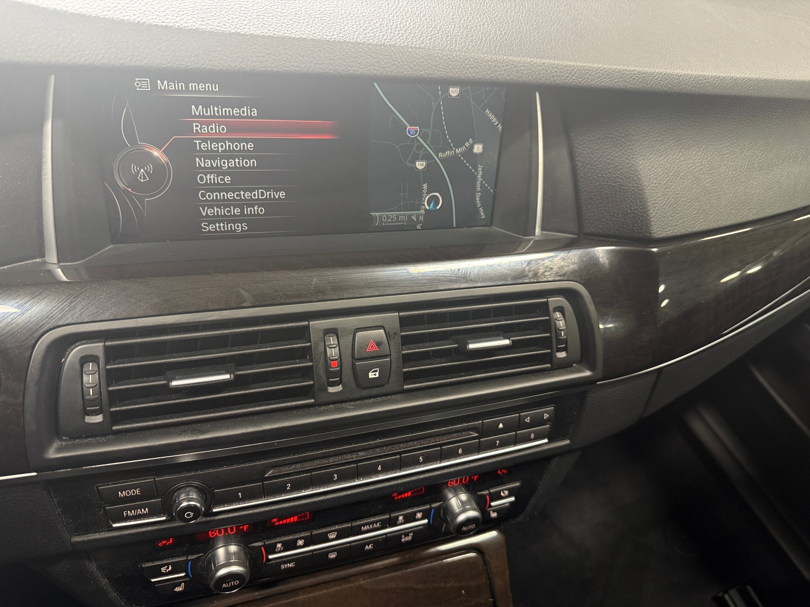 Thumbnail: 2016 BMW 5 Series - 3