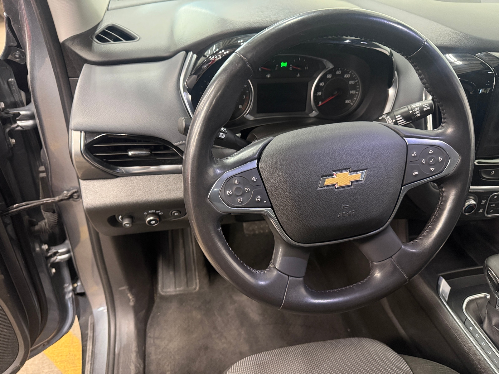 Thumbnail: 2021 Chevrolet Traverse - 5