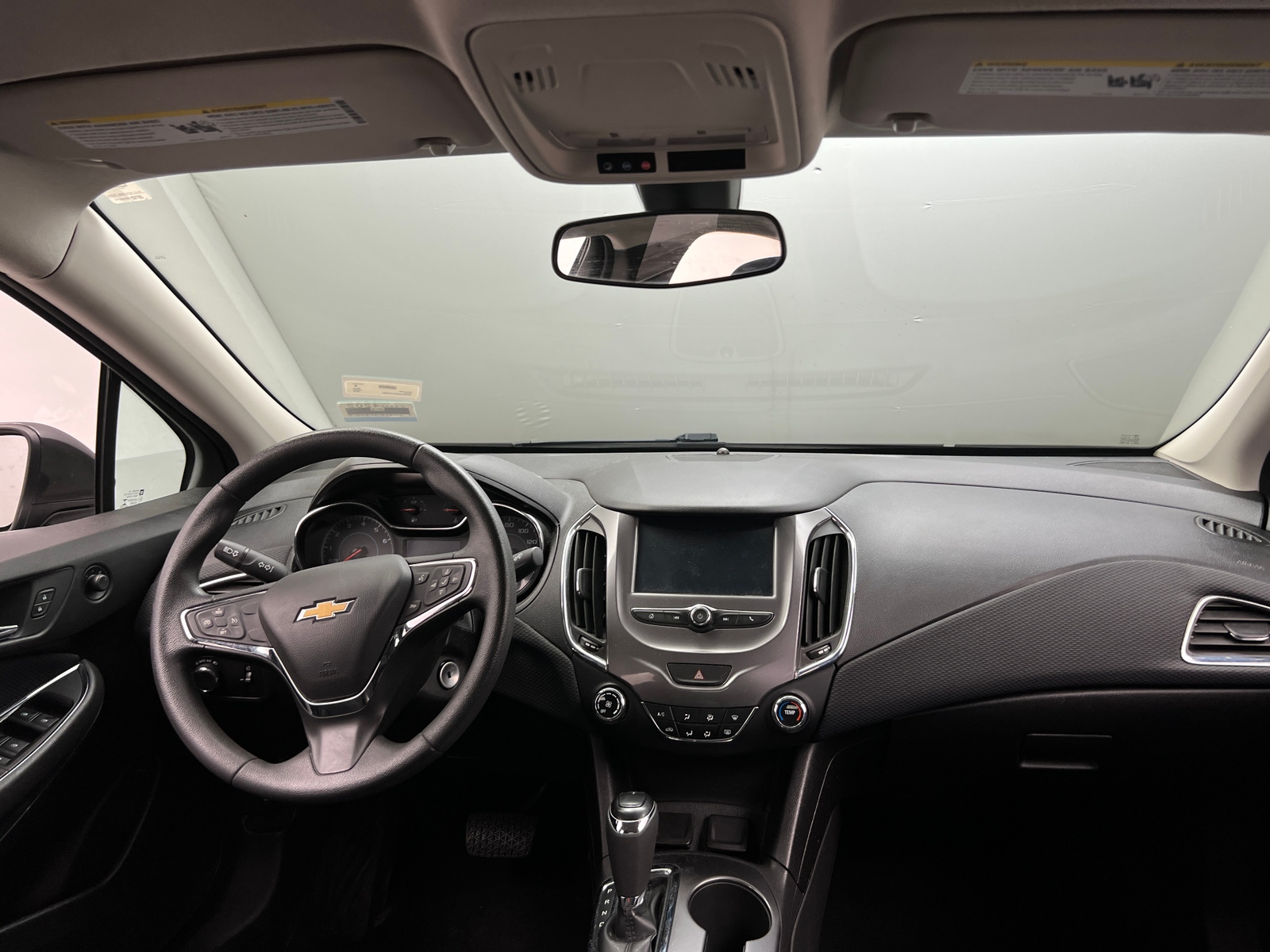 Thumbnail: 2016 Chevrolet Cruze - 3