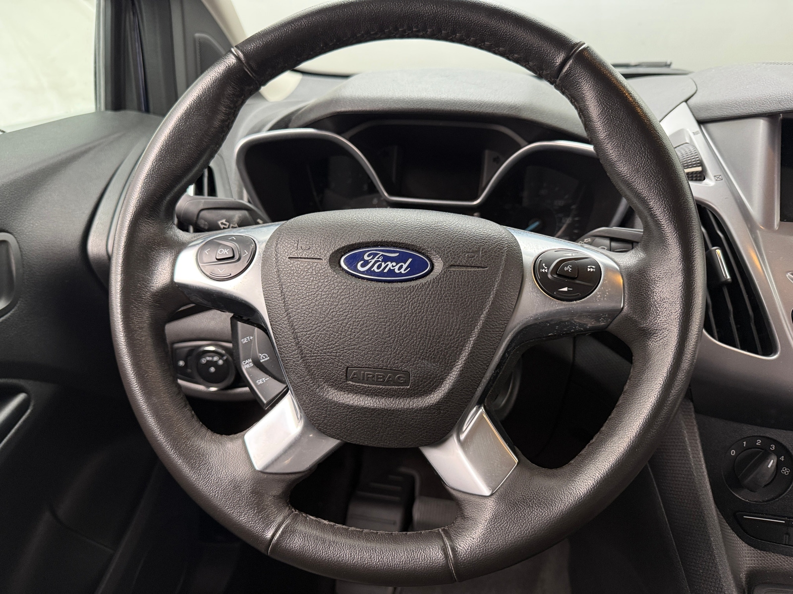 Thumbnail: 2018 Ford Transit Series - 5