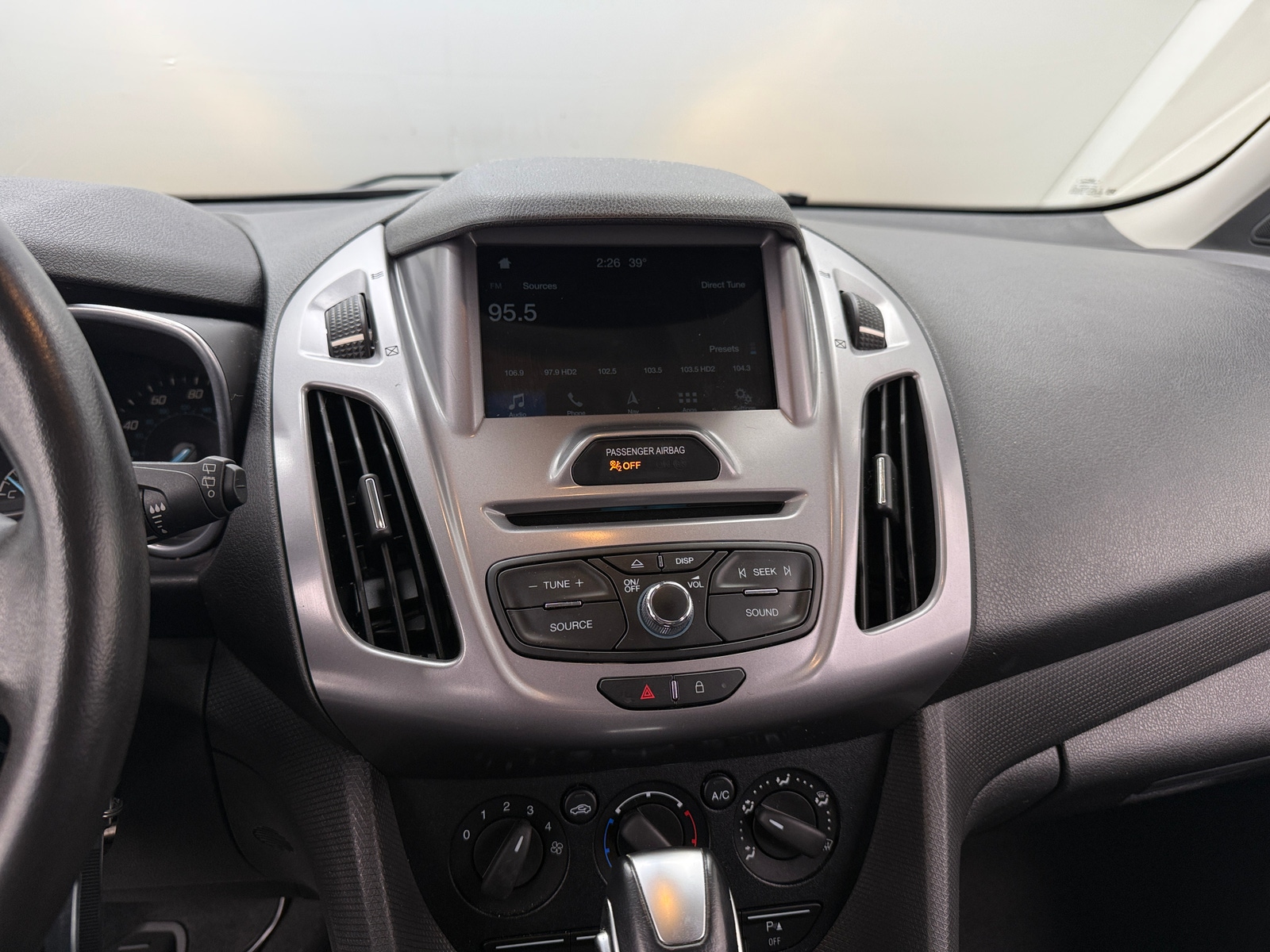 Thumbnail: 2018 Ford Transit Series - 4