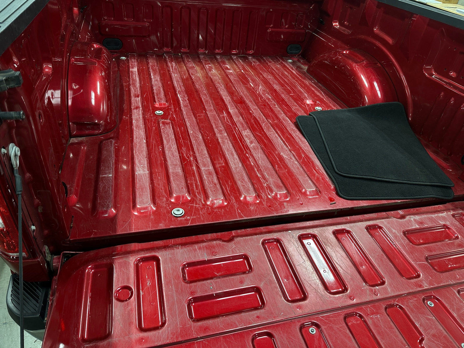 Thumbnail: 2020 Ford Econoline - 7