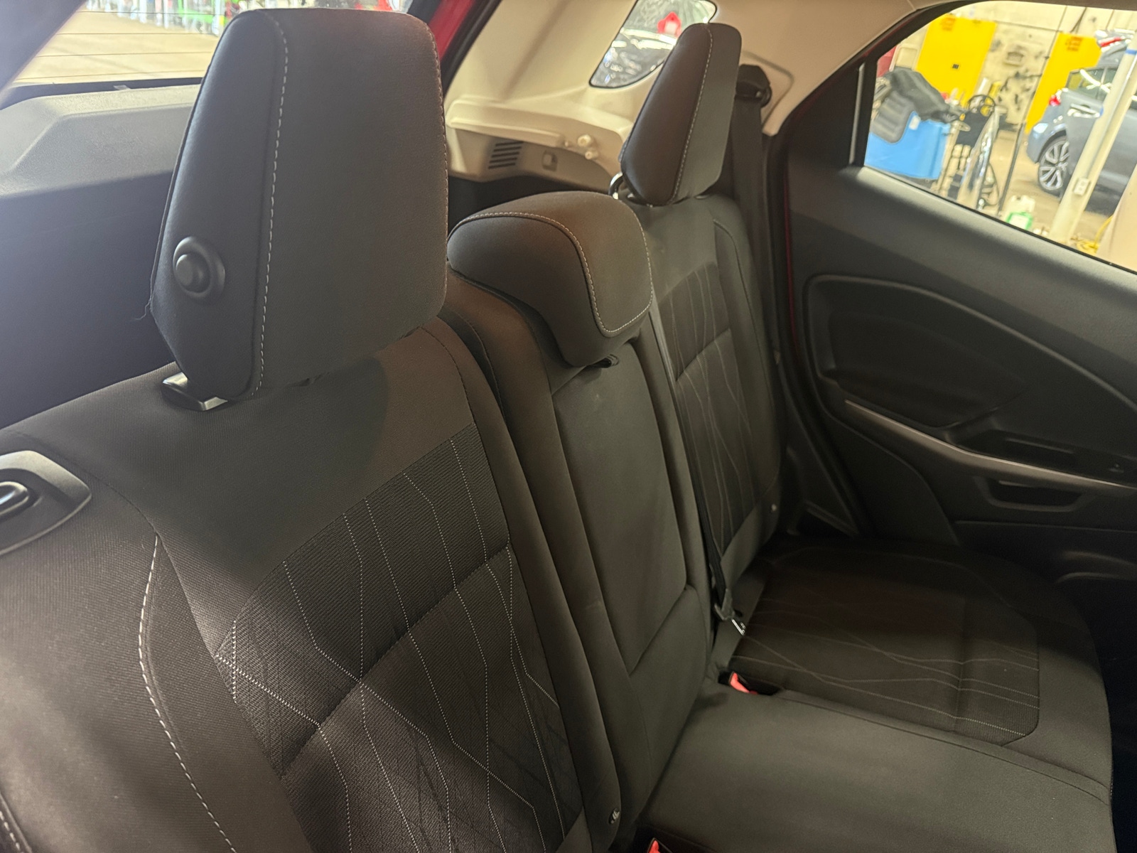 Thumbnail: 2021 Ford EcoSport - 6