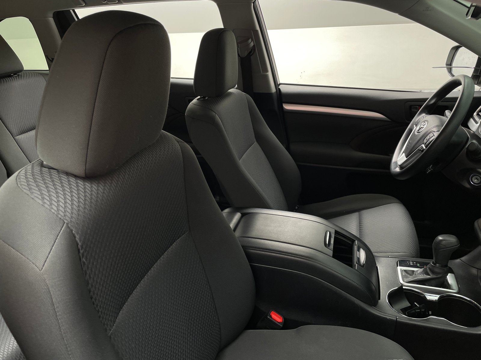 Thumbnail: 2017 Toyota Highlander - 2