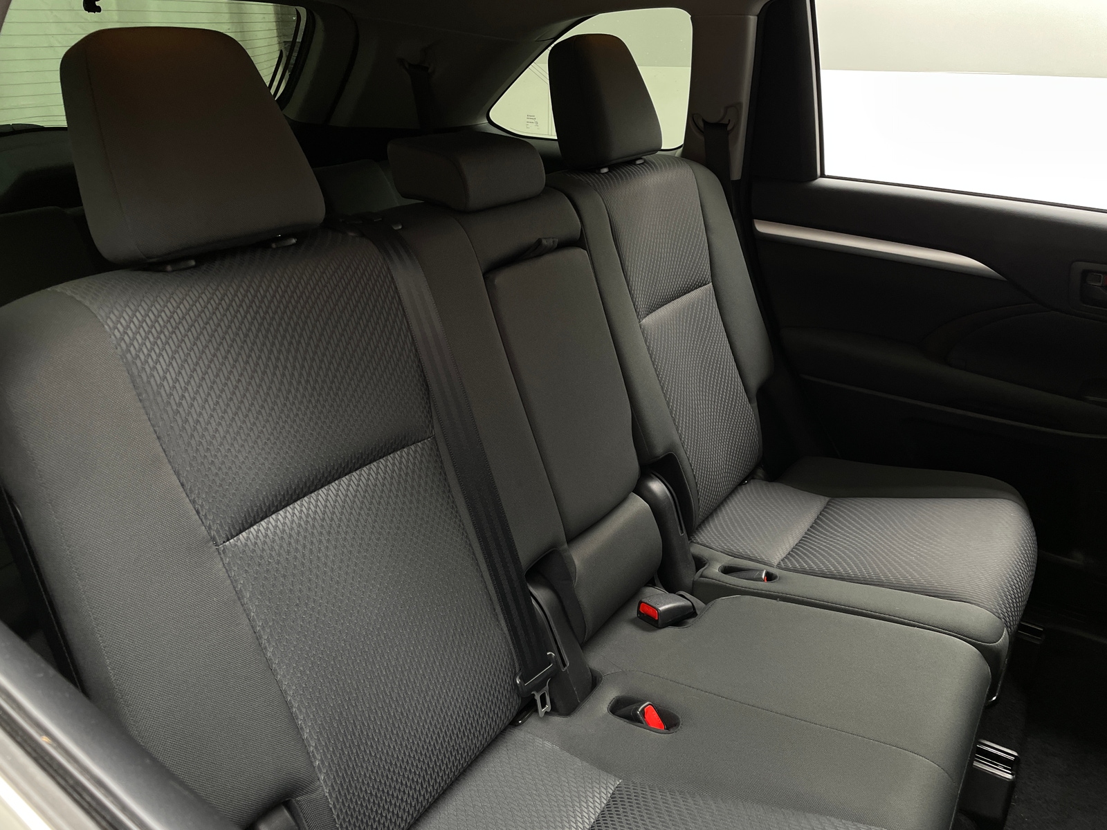 Thumbnail: 2017 Toyota Highlander - 6