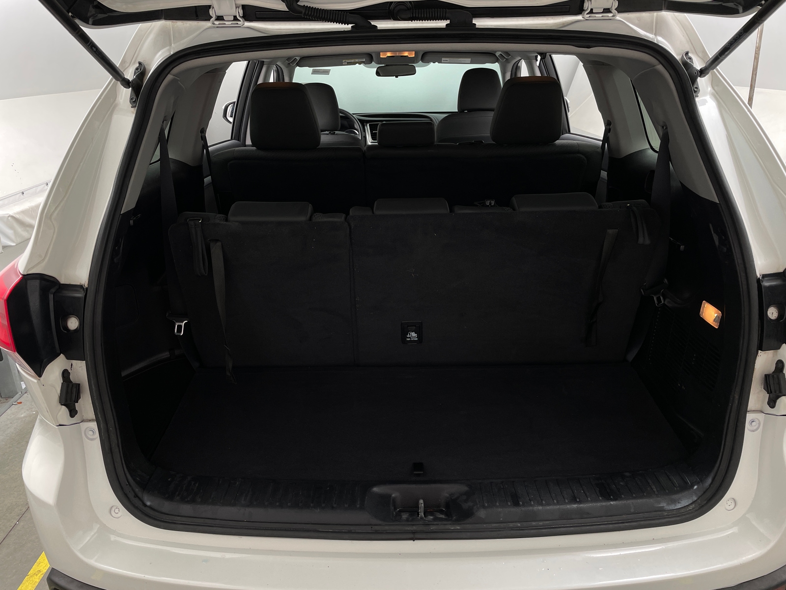 Thumbnail: 2017 Toyota Highlander - 7