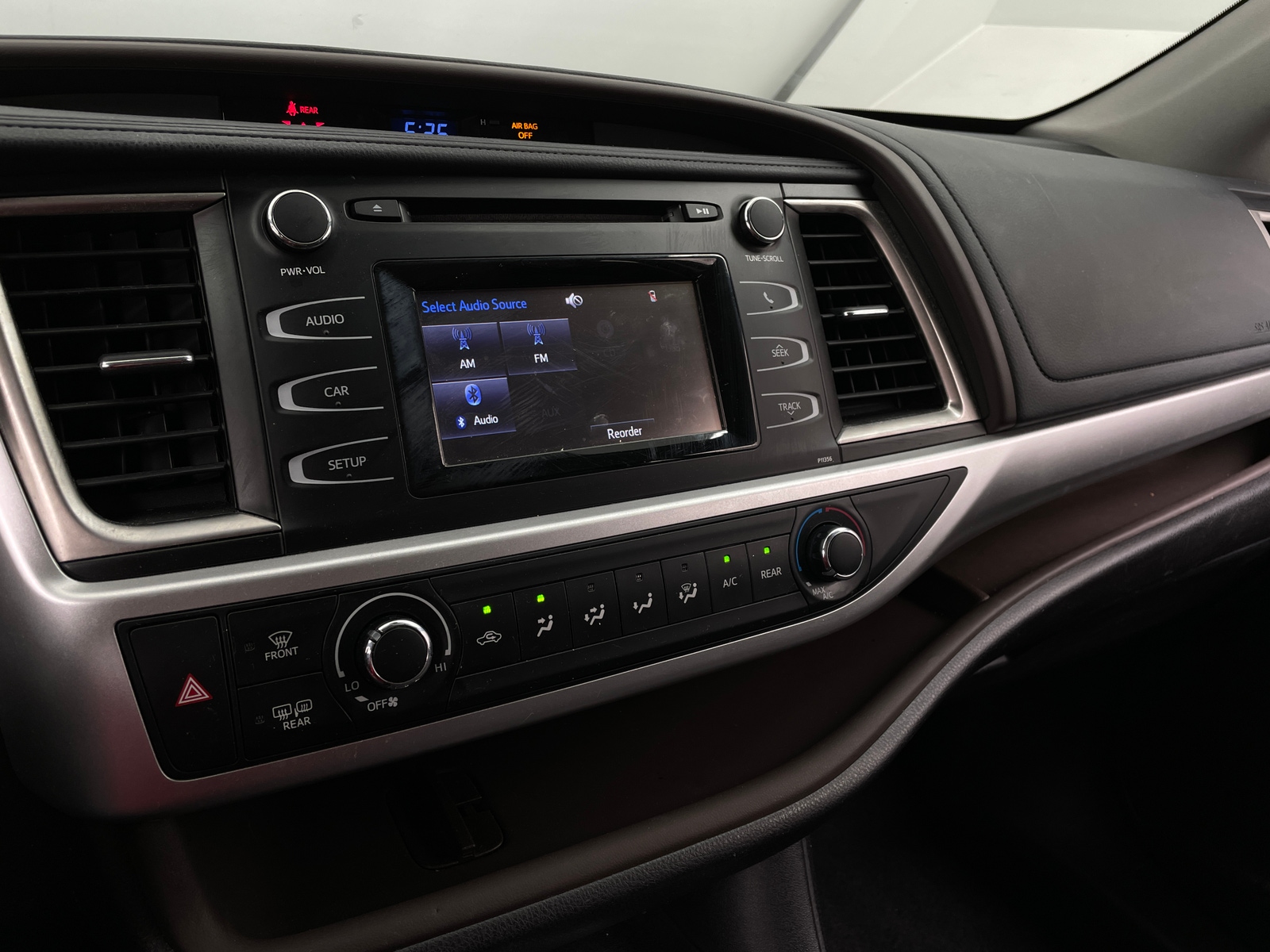 Thumbnail: 2017 Toyota Highlander - 4