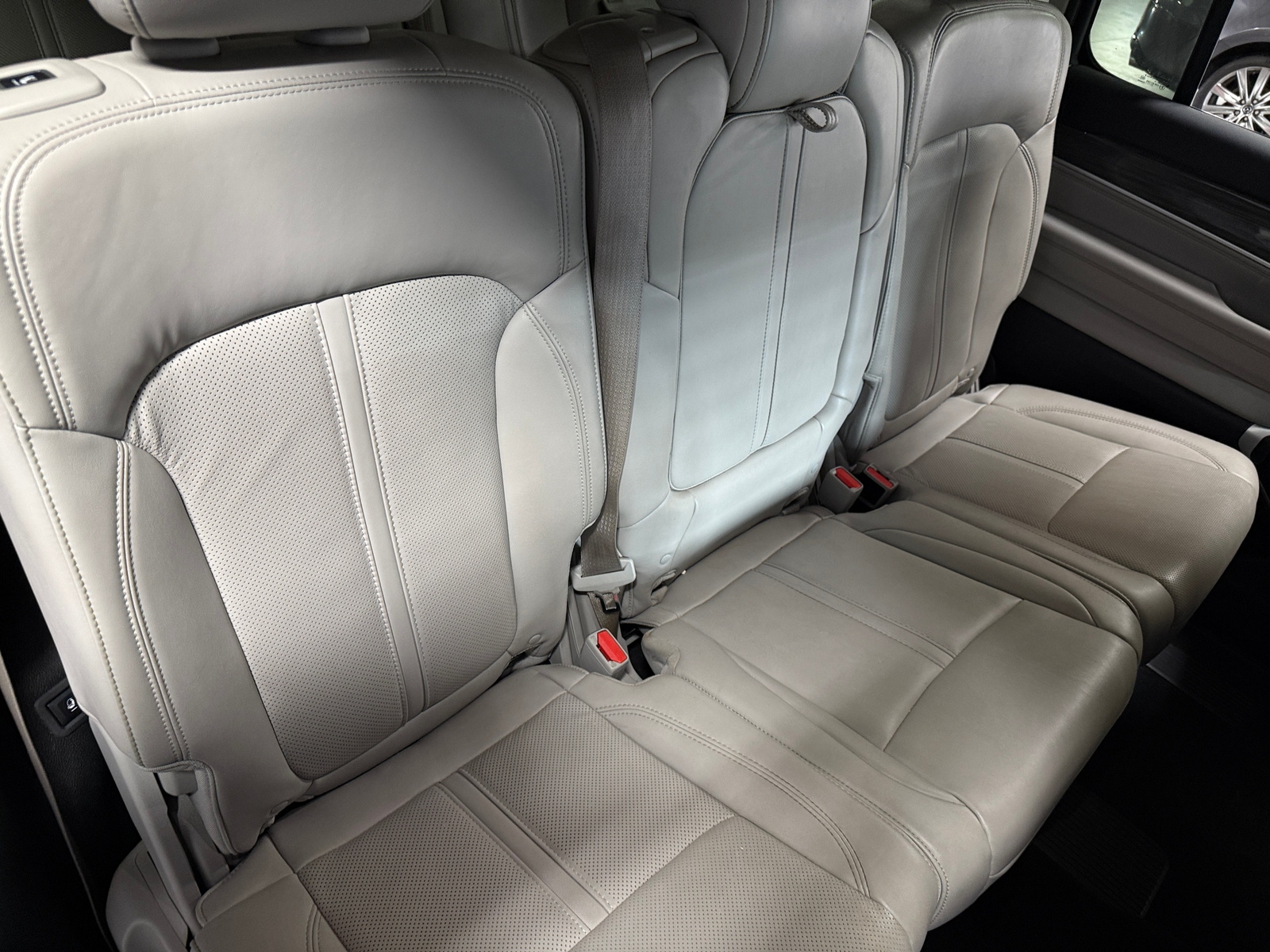 Thumbnail: 2022 Jeep Wagoneer - 5