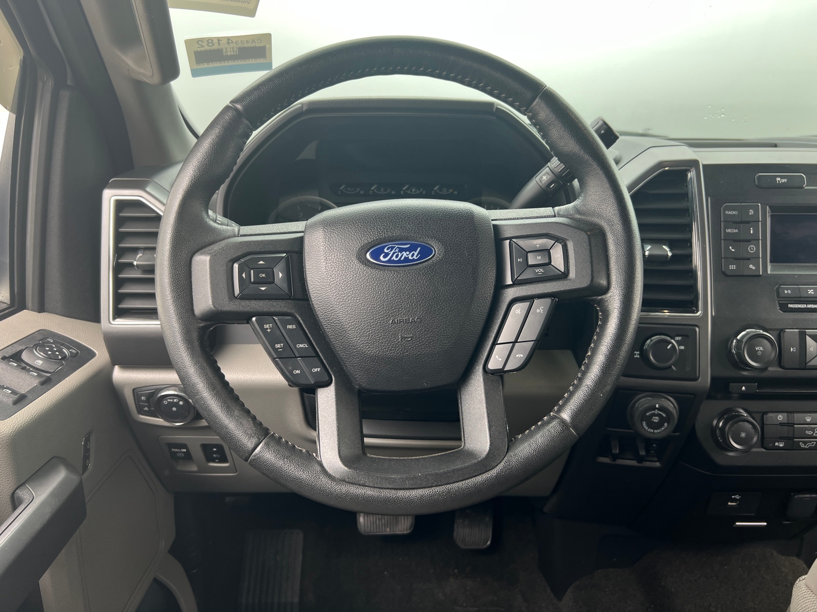 Thumbnail: 2018 Ford Econoline - 5