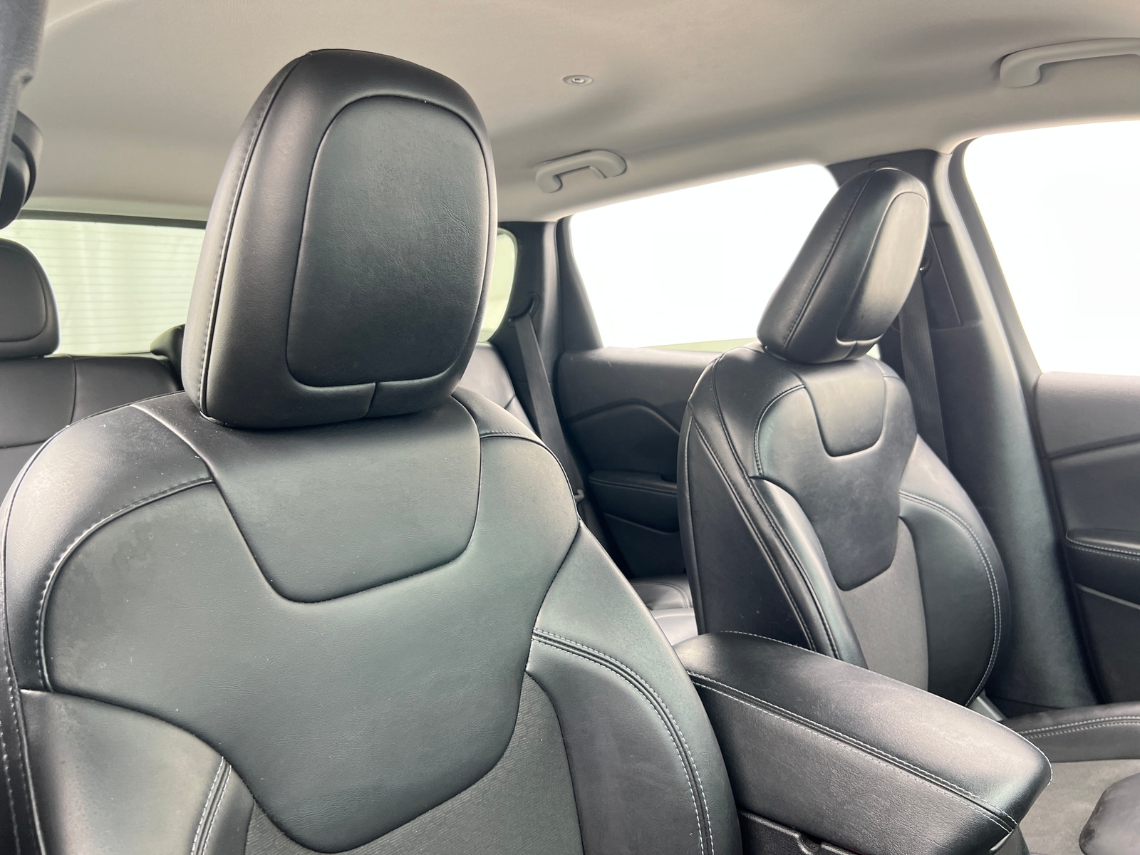 Thumbnail: 2020 Jeep Cherokee - 2