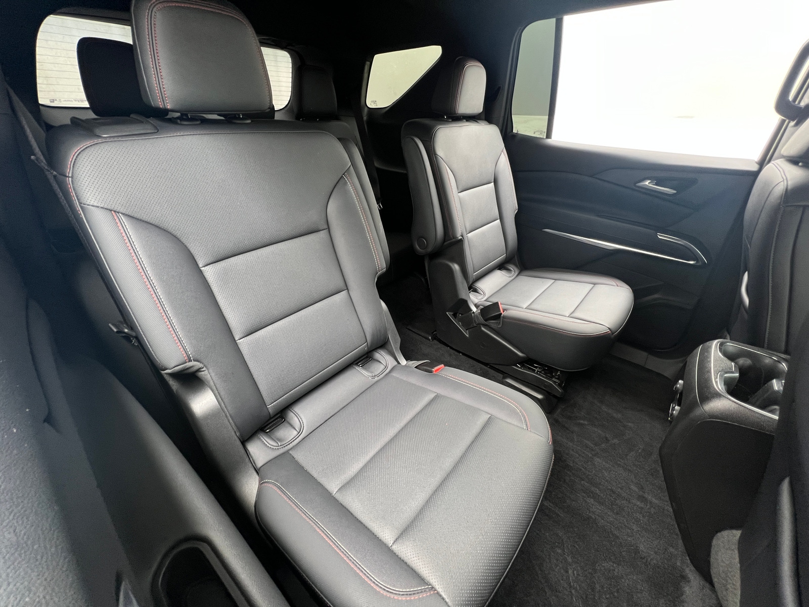 Thumbnail: 2025 Chevrolet Traverse - 5