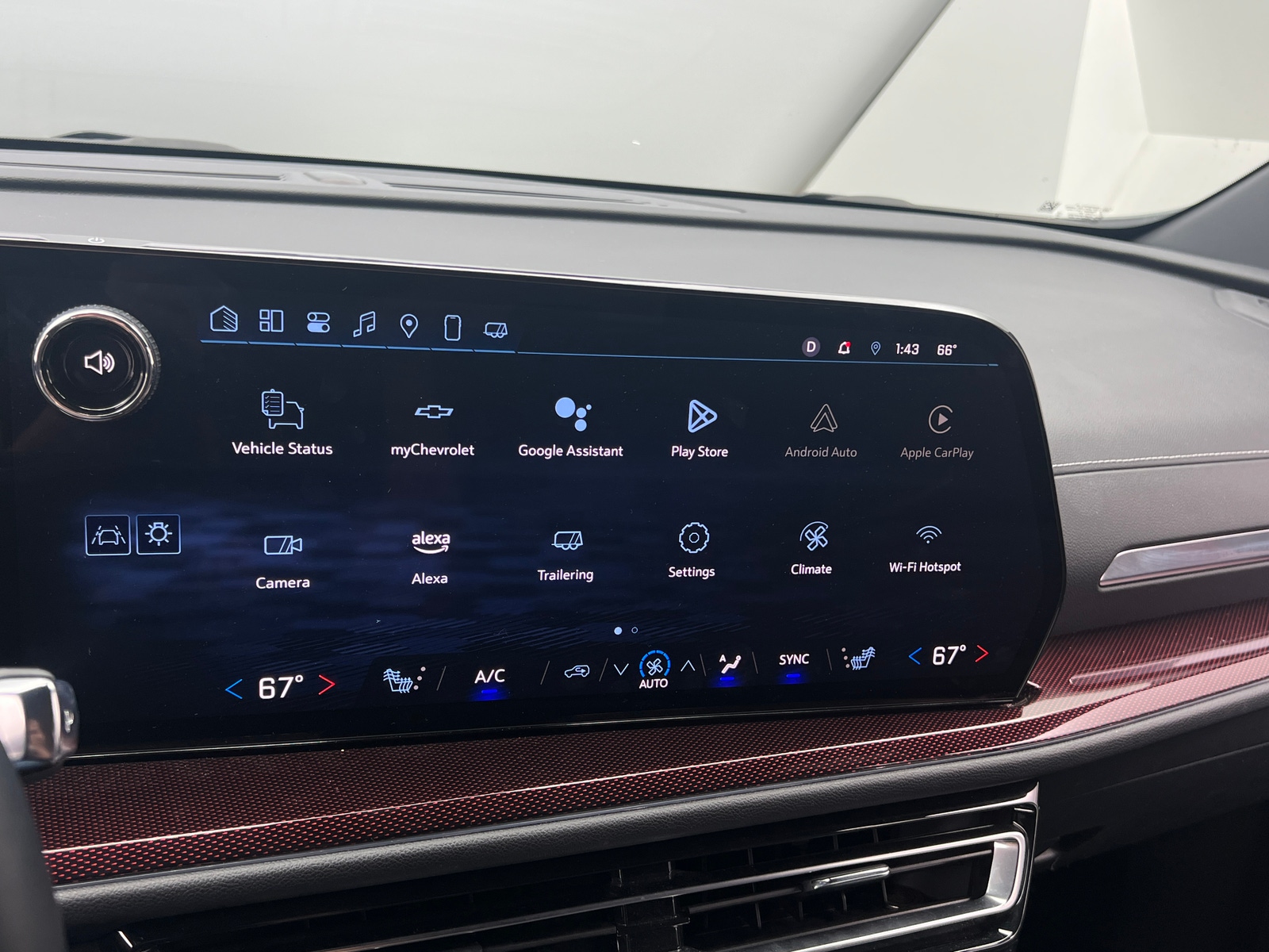 Thumbnail: 2025 Chevrolet Traverse - 3