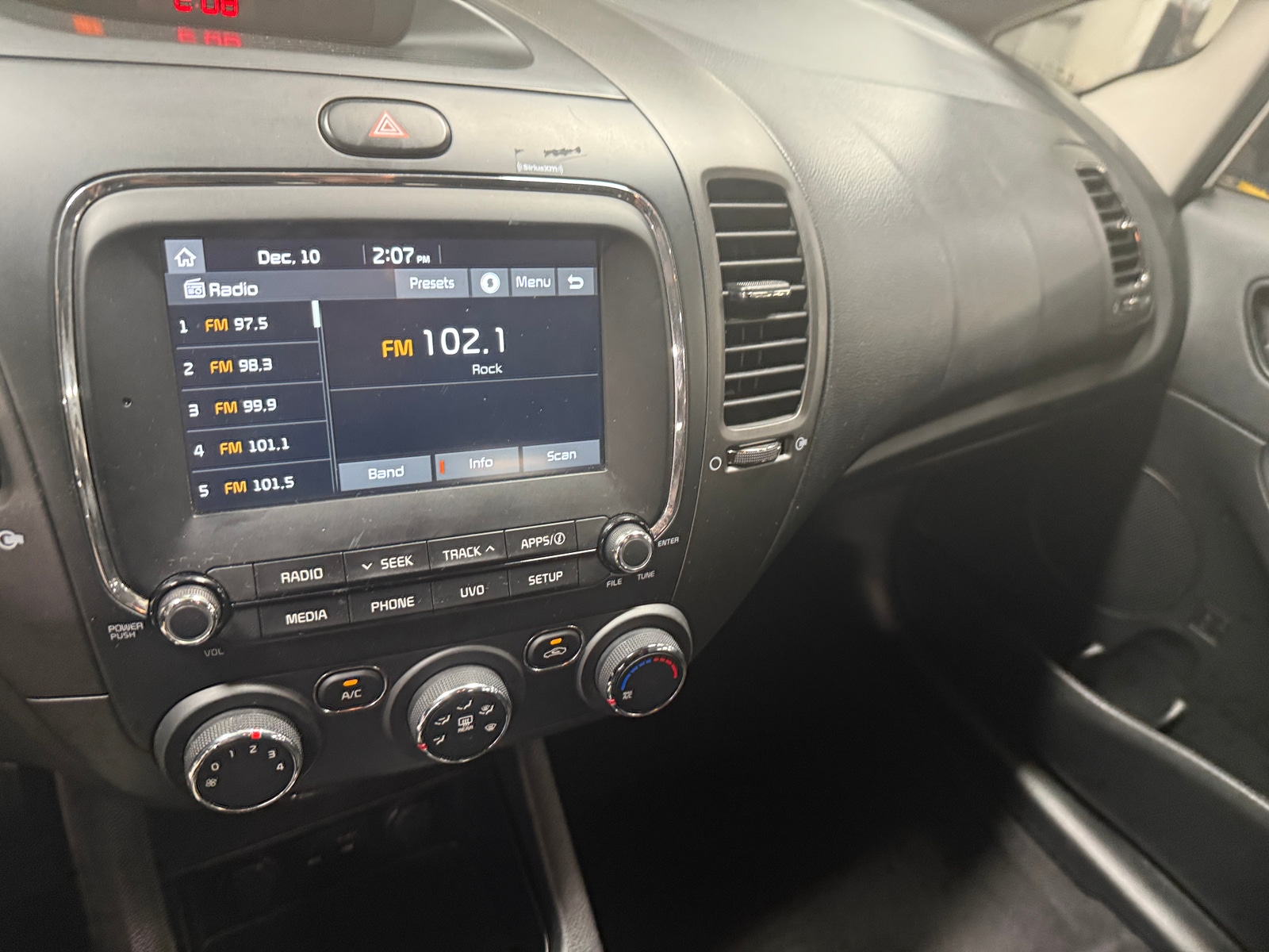 Thumbnail: 2018 Kia Forte - 4