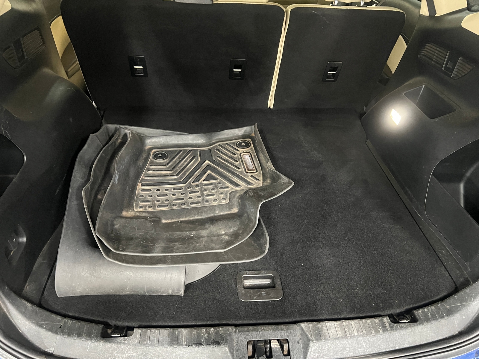 Thumbnail: 2020 Ford Edge - 7