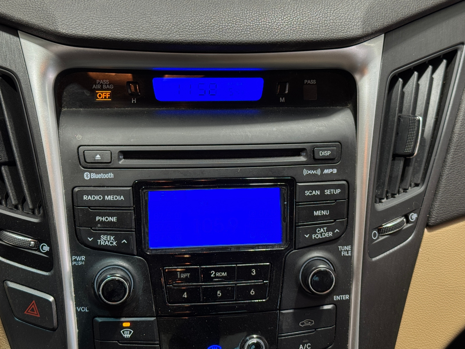 Thumbnail: 2013 Hyundai Sonata - 4