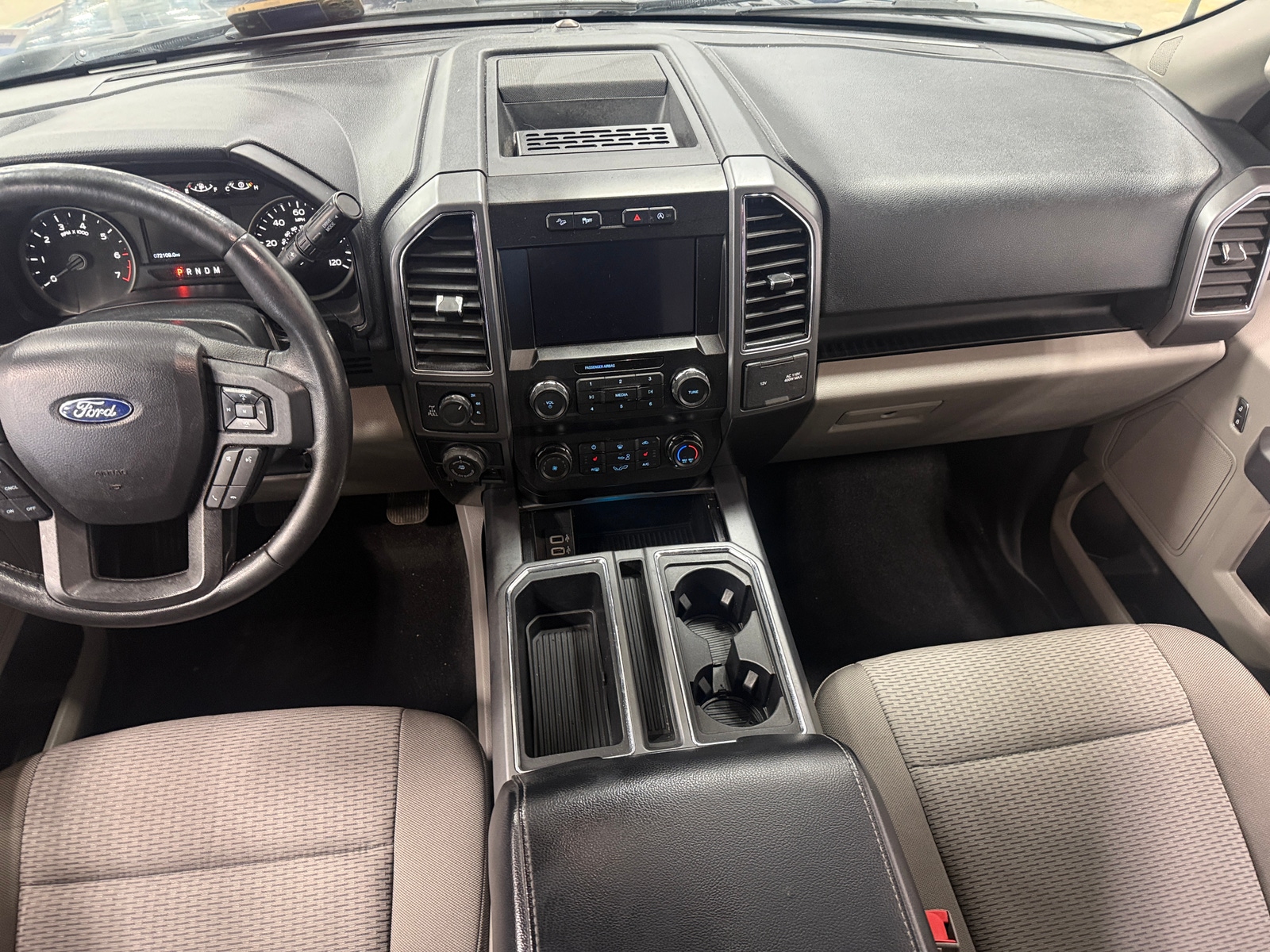 Thumbnail: 2019 Ford Econoline - 3