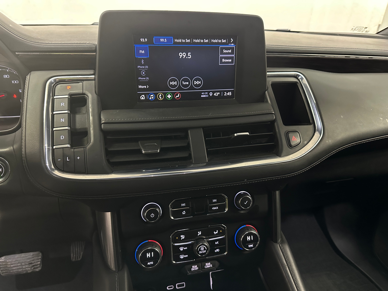 Thumbnail: 2023 Chevrolet Suburban - 4