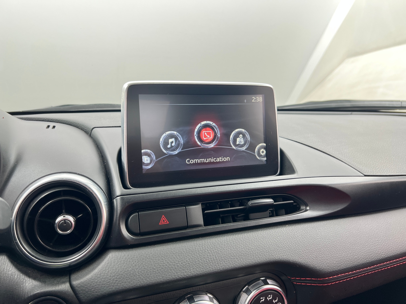 Thumbnail: 2017 Fiat 124 Spider - 2