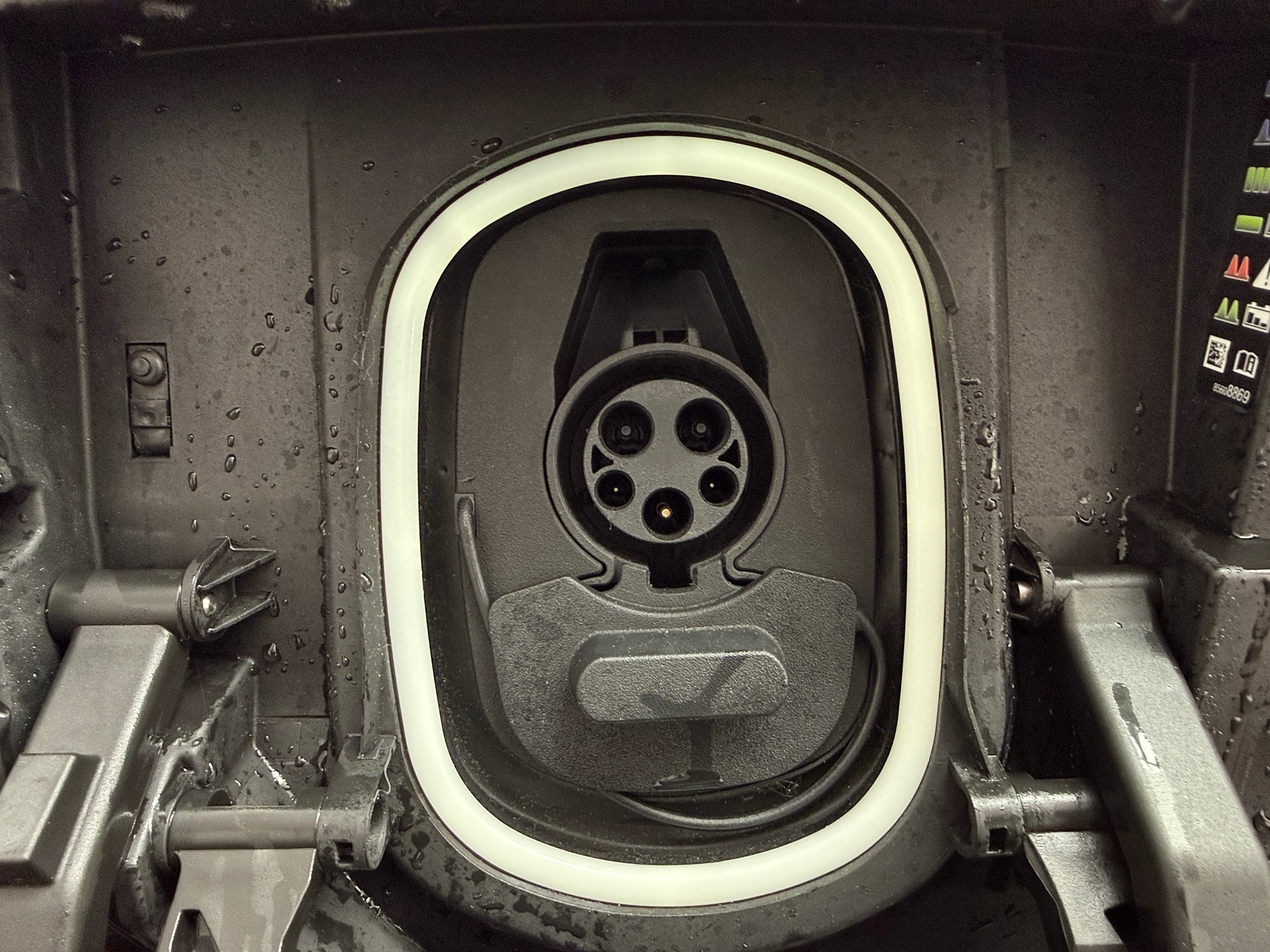 Used 2024 Chevrolet Blazer EV RS with VIN 3GNKDCRJ7RS225684 for sale in Oak Creek, WI