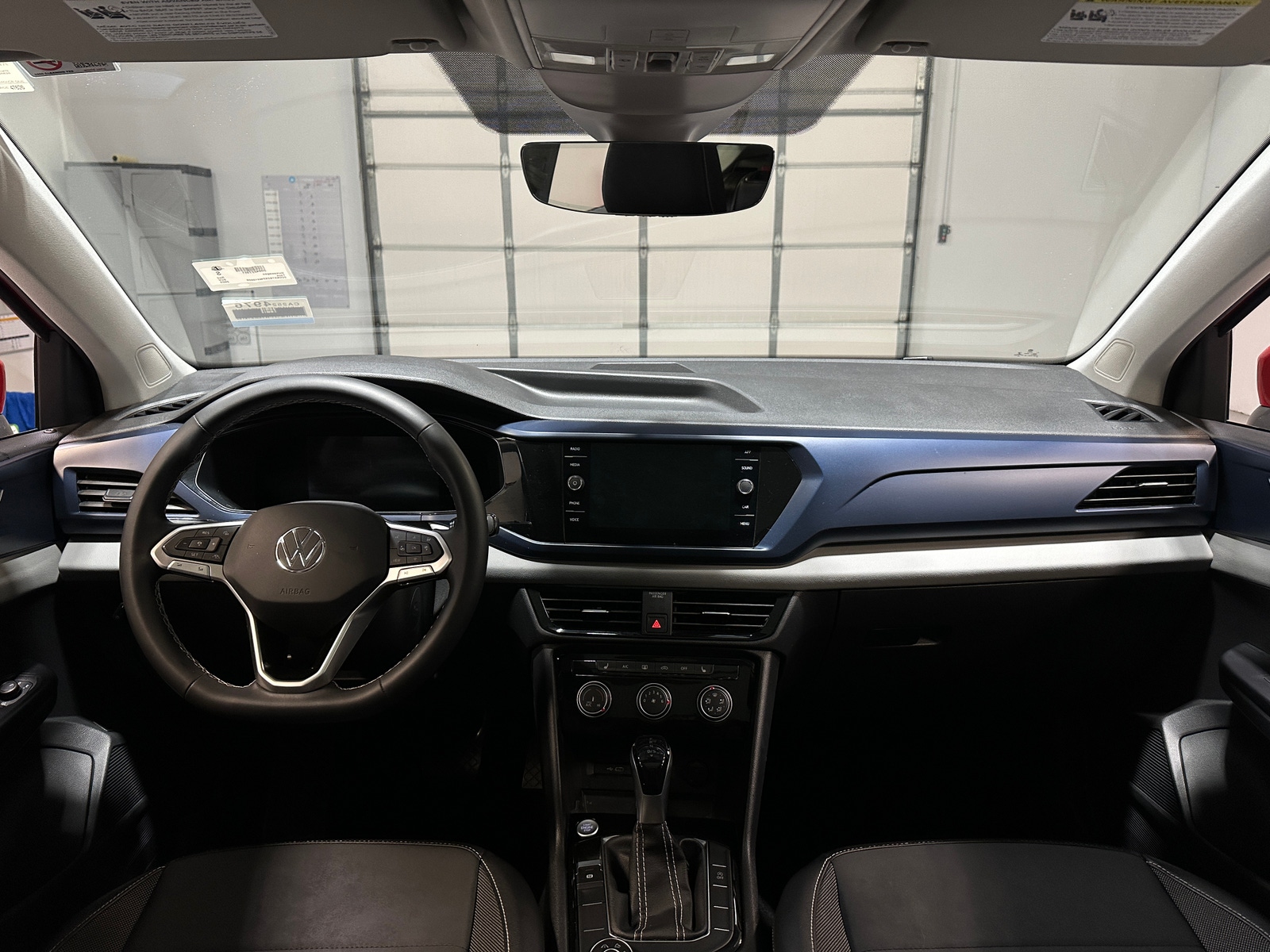 Thumbnail: 2023 Volkswagen Taos - 3