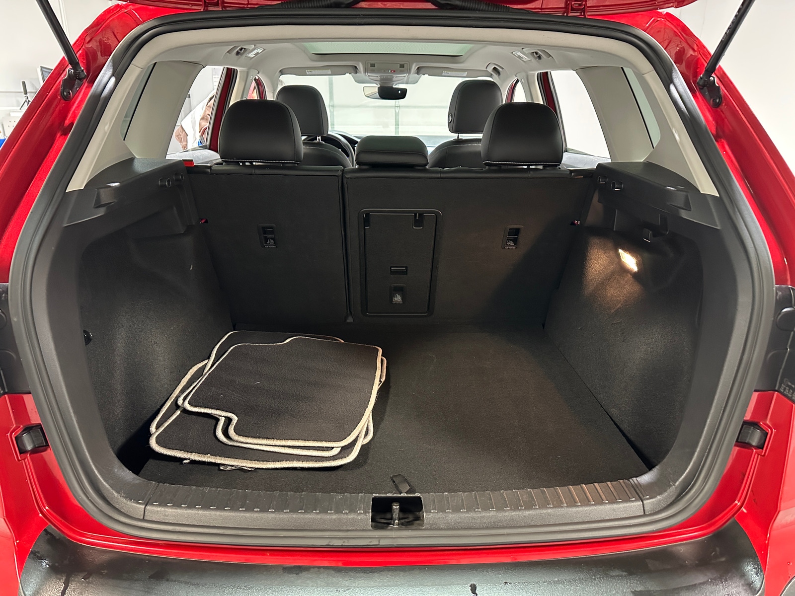 Thumbnail: 2023 Volkswagen Taos - 7