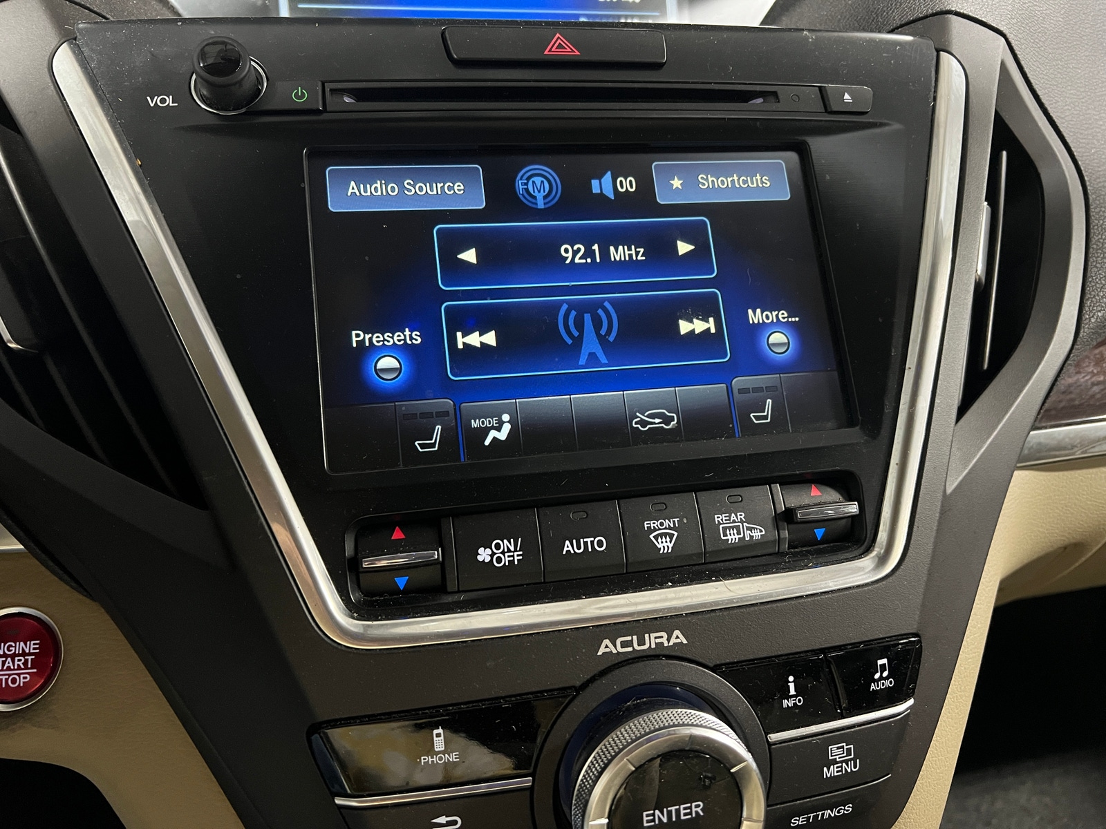 Thumbnail: 2014 Acura MDX - 3