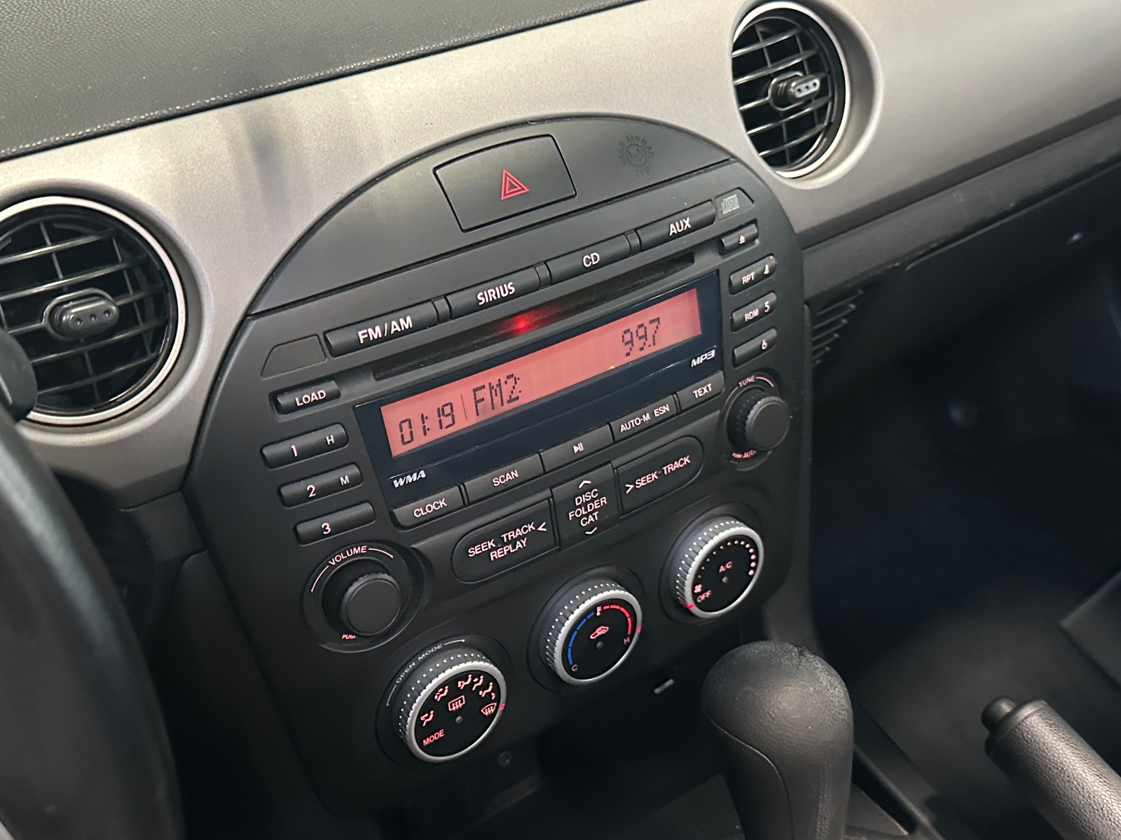 Thumbnail: 2012 Mazda MX-5 Miata - 4