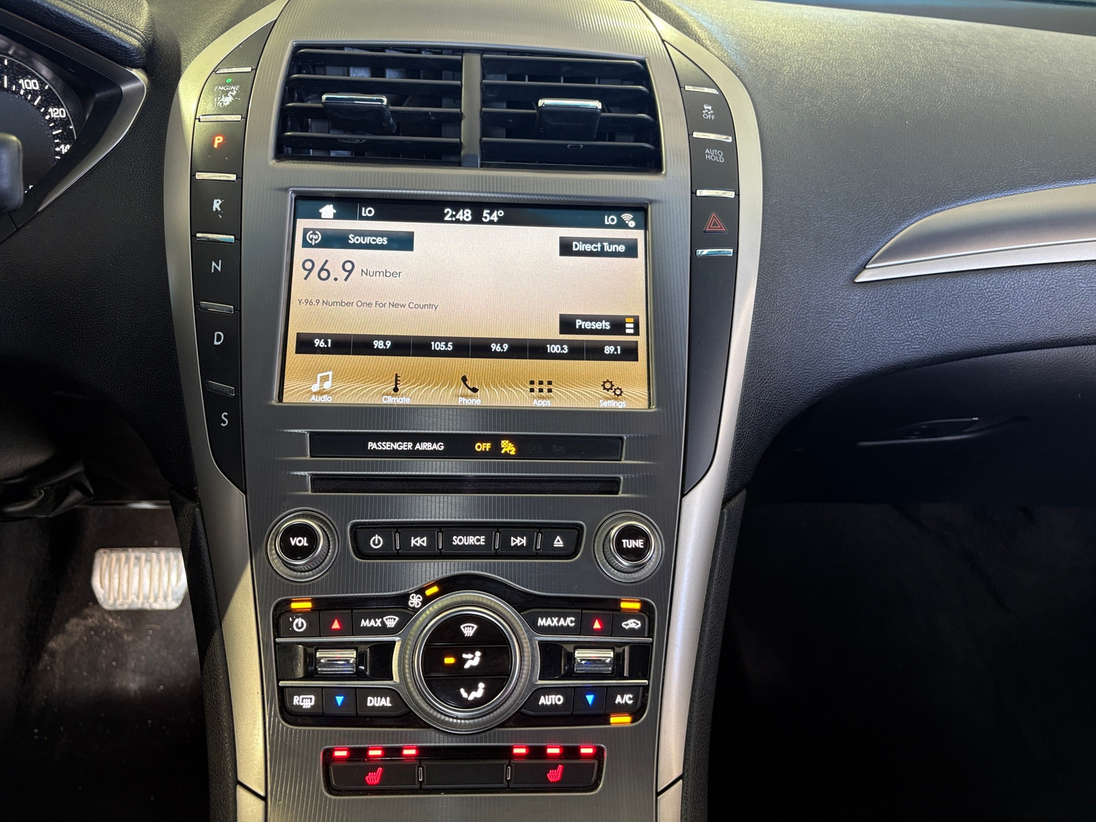 Thumbnail: 2018 Lincoln MKZ - 3