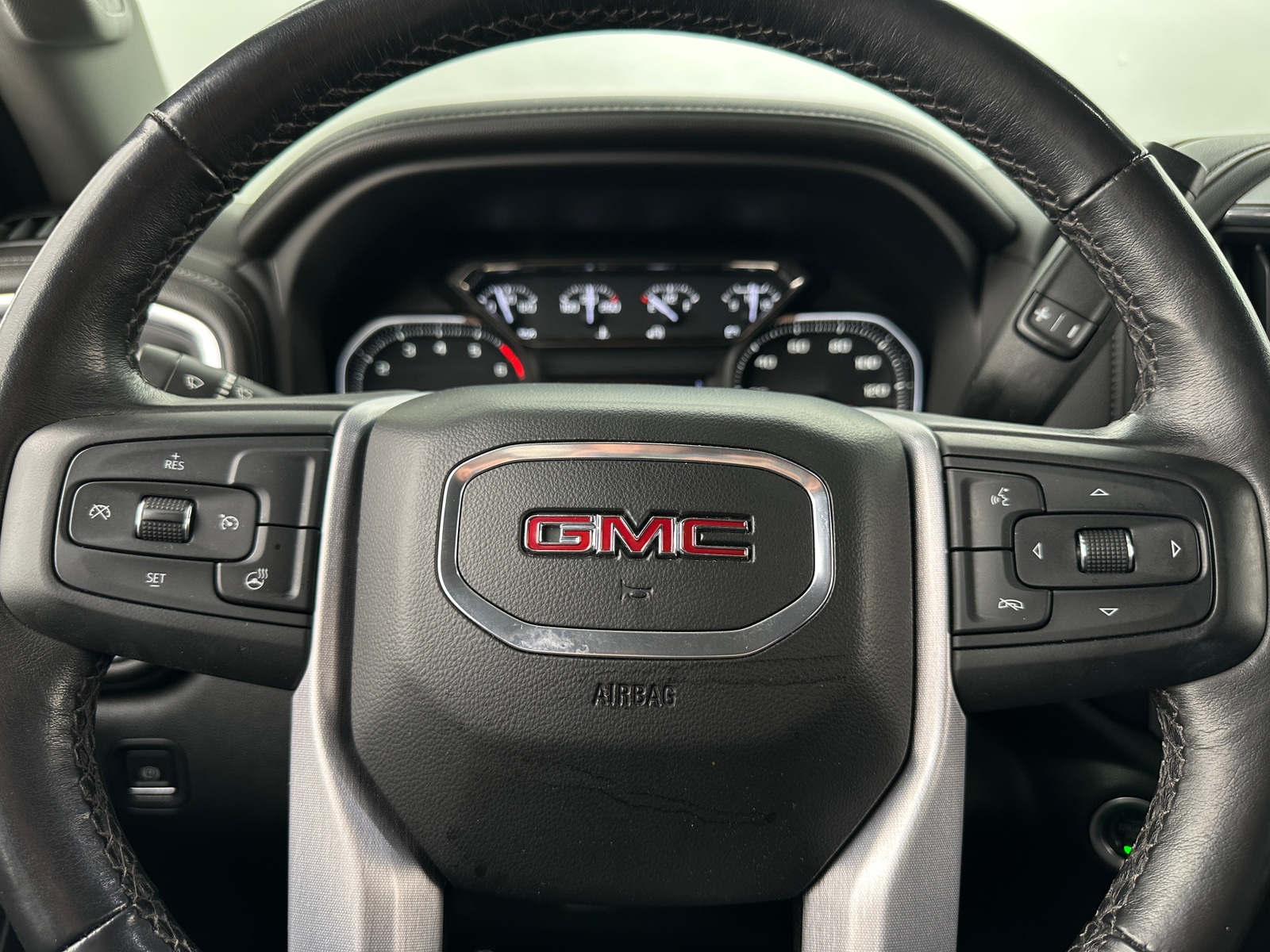 Thumbnail: 2022 GMC Sierra 2500 - 5