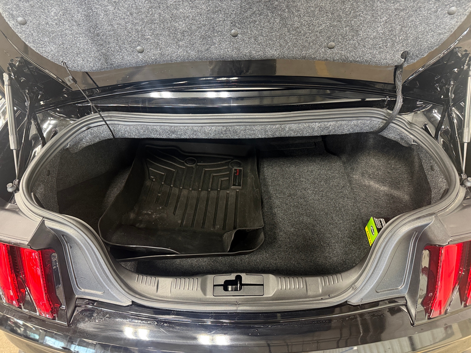 Thumbnail: 2019 Ford Mustang - 6