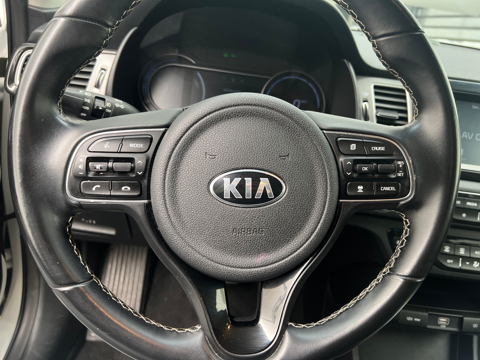 Thumbnail: 2019 Kia Niro - 4