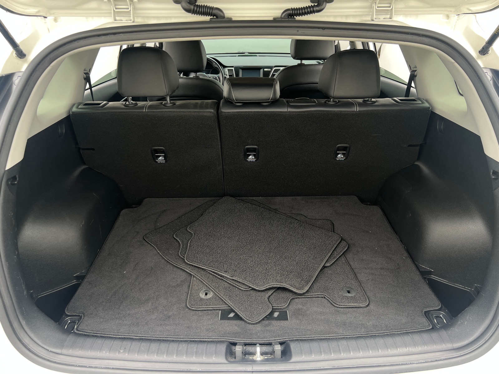 Thumbnail: 2019 Kia Niro - 6