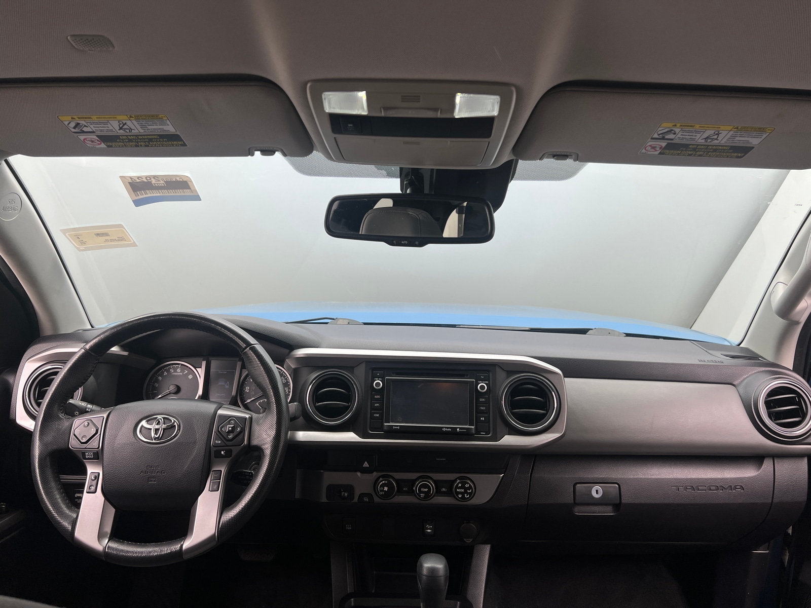 Thumbnail: 2019 Toyota Tacoma - 3