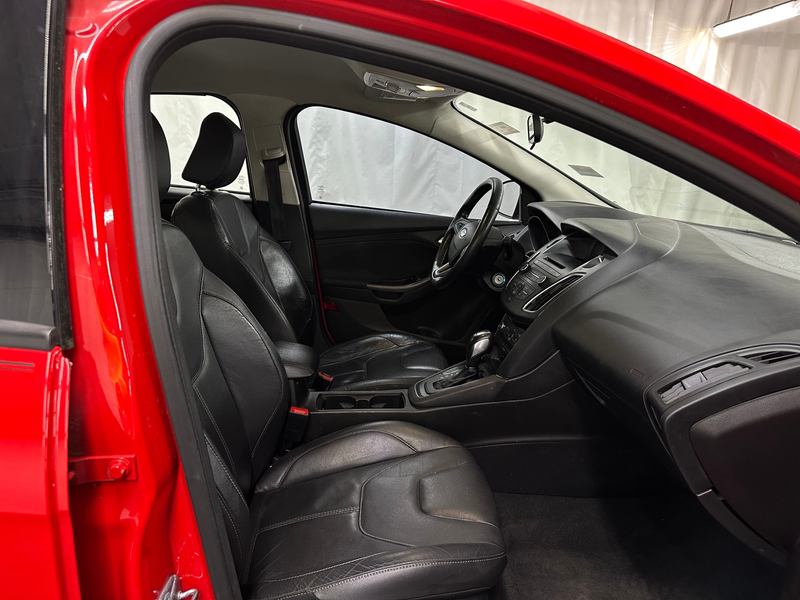 Thumbnail: 2016 Ford Focus - 2