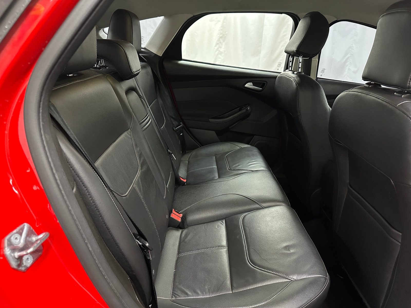 Thumbnail: 2016 Ford Focus - 6