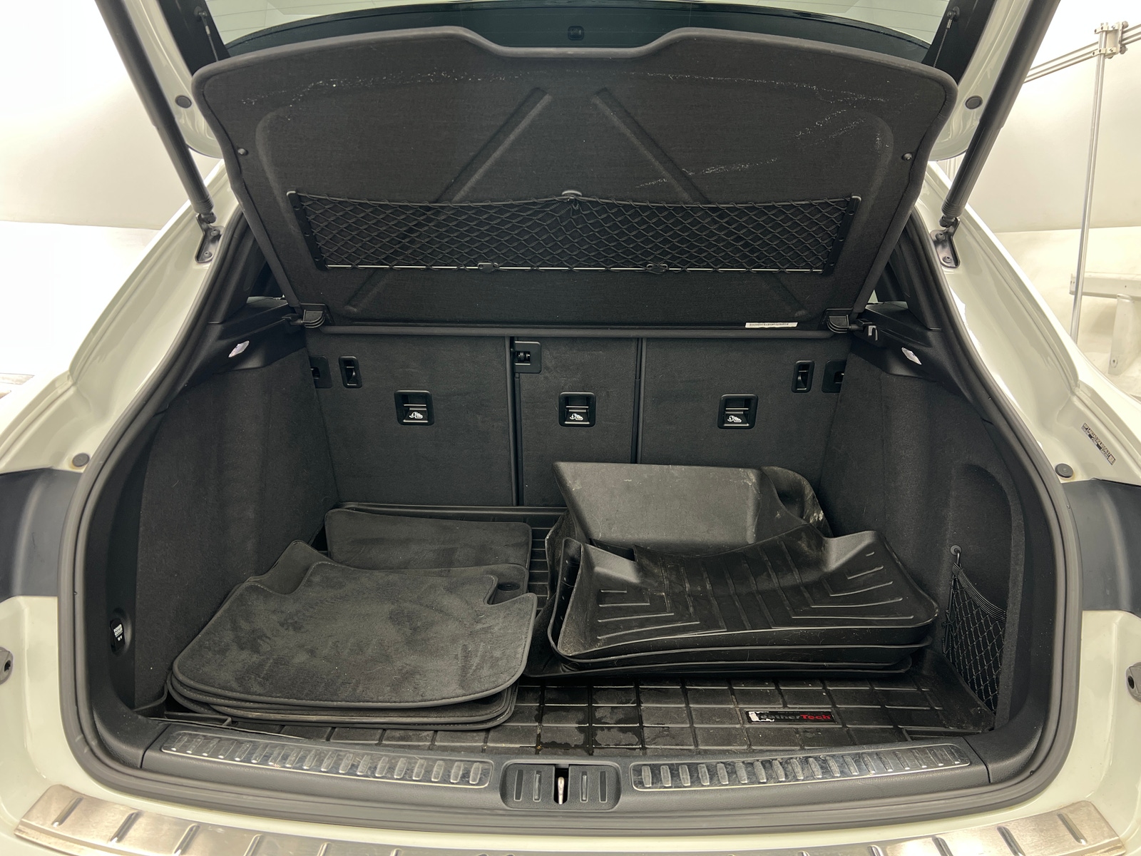 Thumbnail: 2016 Porsche Macan - 6