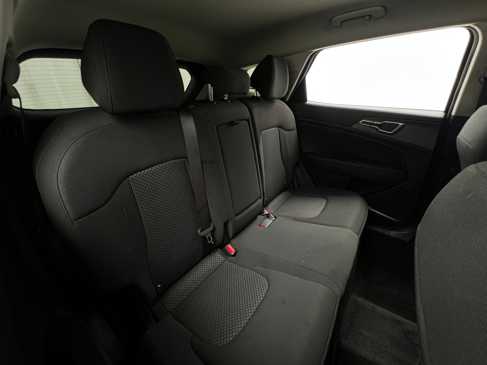 Thumbnail: 2023 Kia Sportage - 6