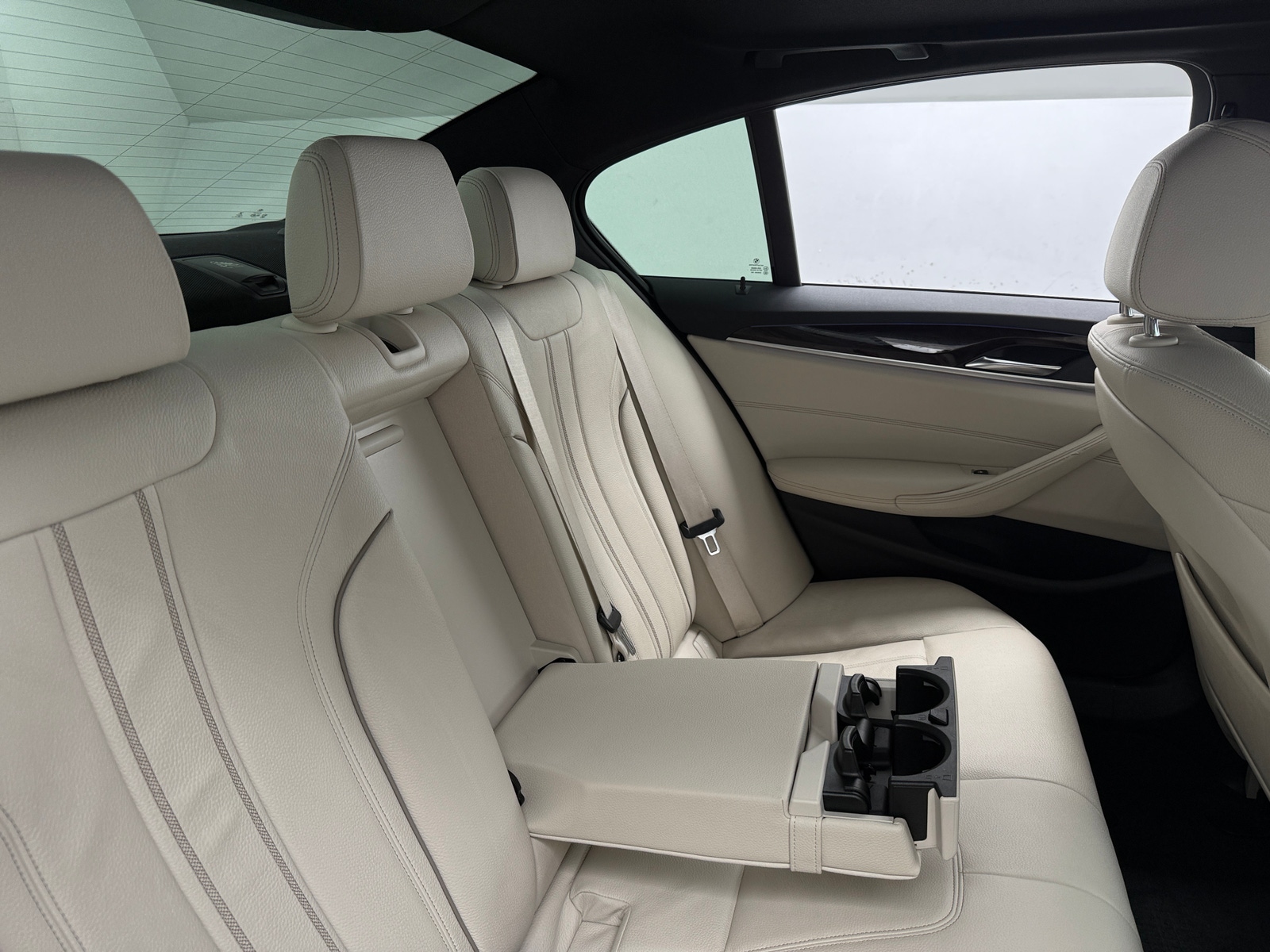 Thumbnail: 2018 BMW 5 Series - 5