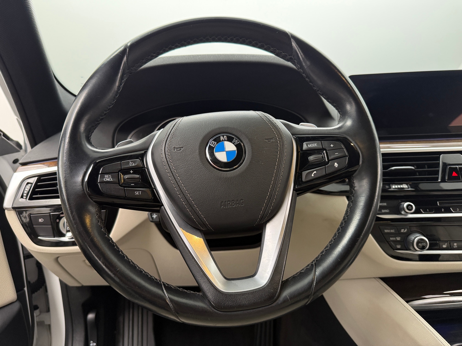 Thumbnail: 2018 BMW 5 Series - 4