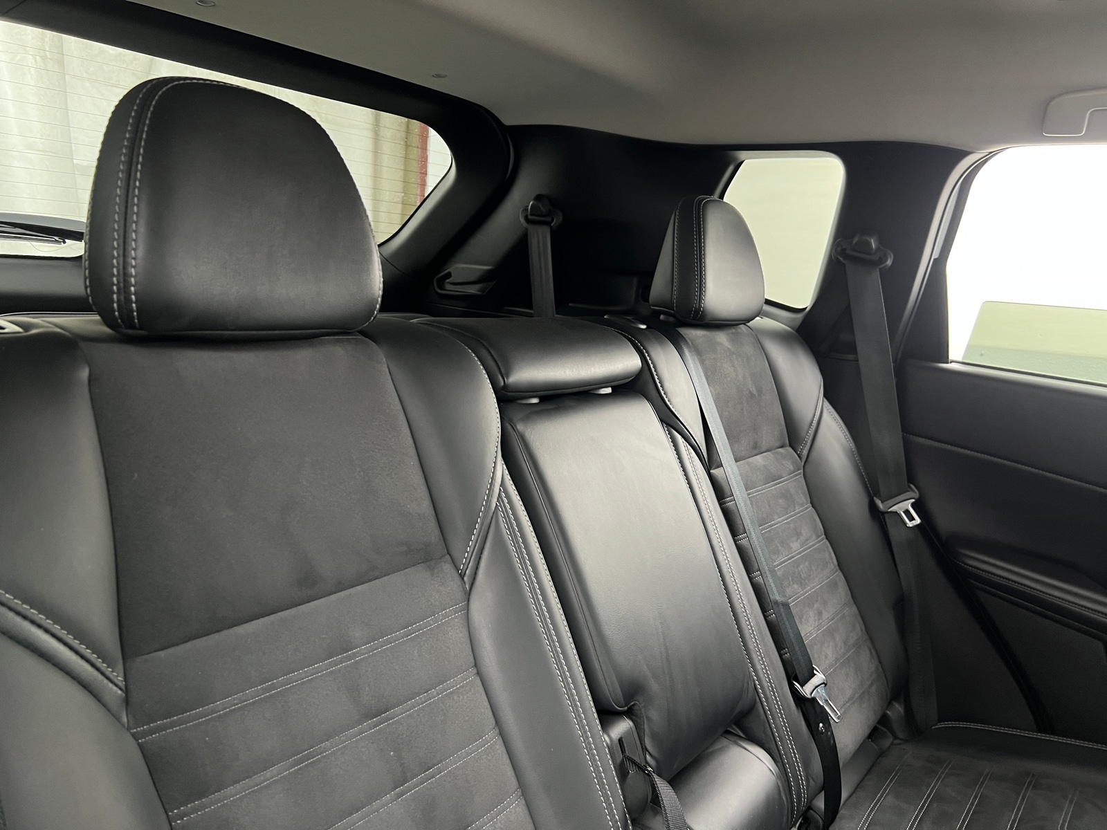 Thumbnail: 2024 Mitsubishi Outlander - 5