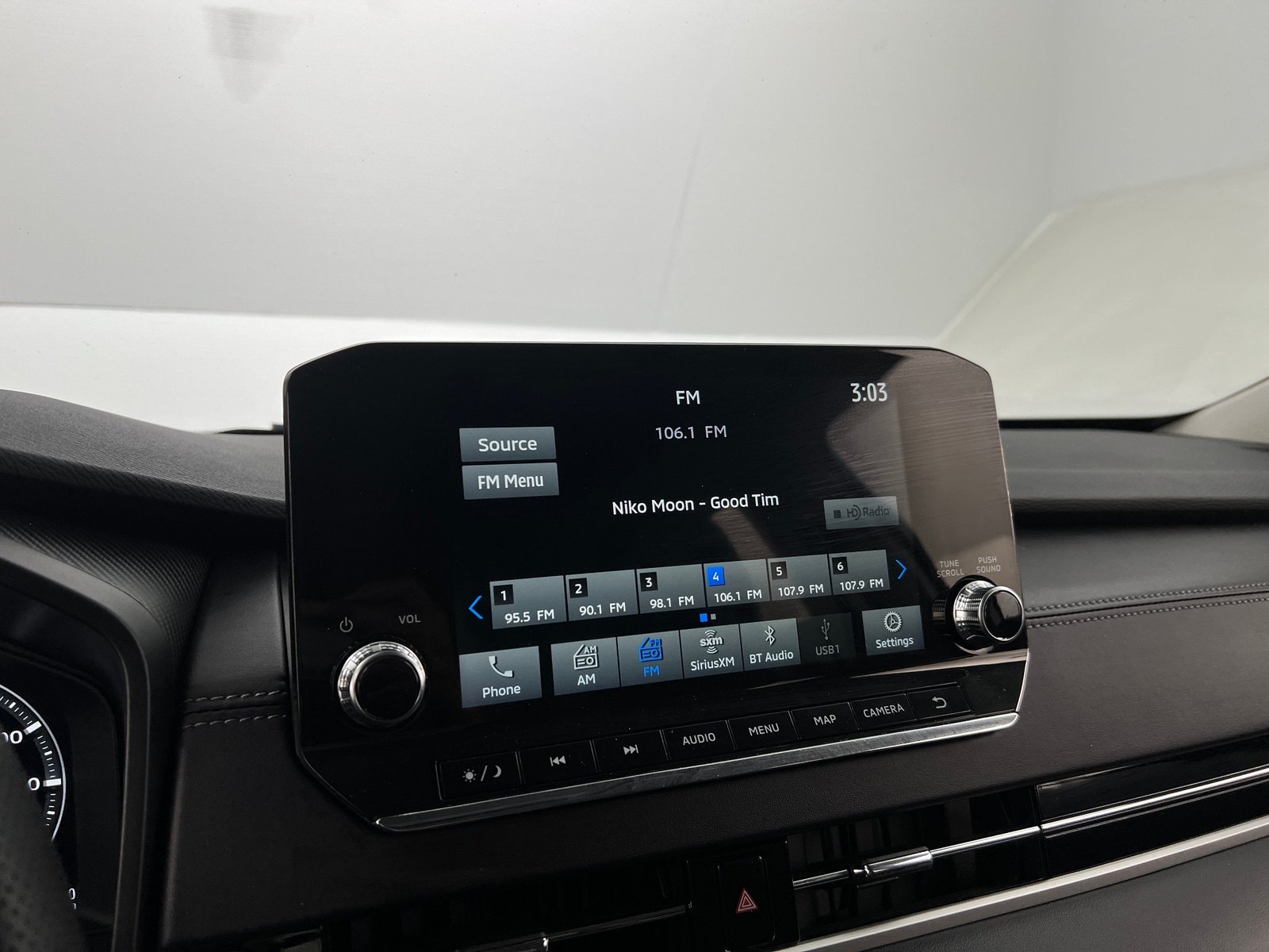 Thumbnail: 2024 Mitsubishi Outlander - 3