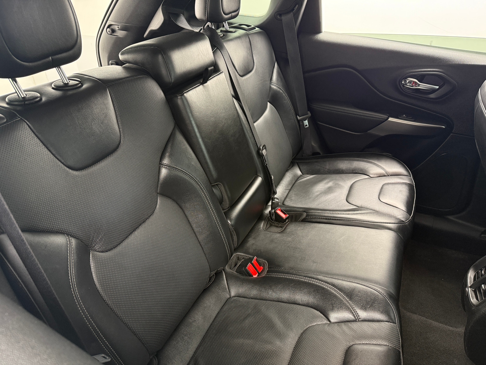 Thumbnail: 2022 Jeep Cherokee - 5