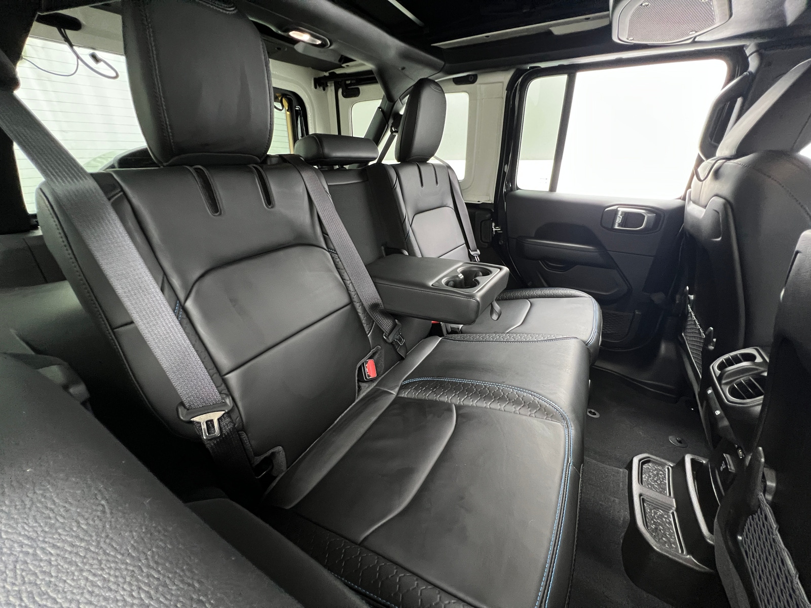 Thumbnail: 2024 Jeep Wrangler - 5