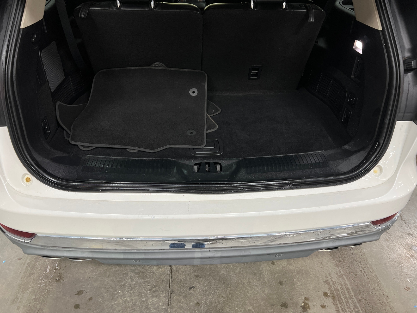 Thumbnail: 2020 Lincoln Aviator - 6