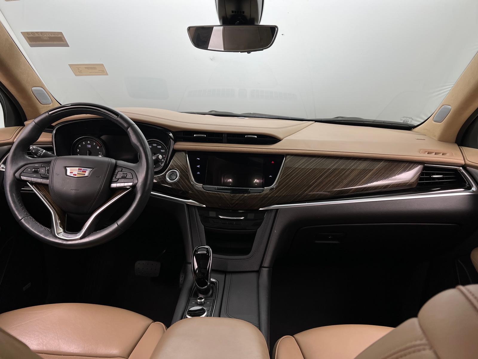 Thumbnail: 2022 Cadillac XT6 - 2