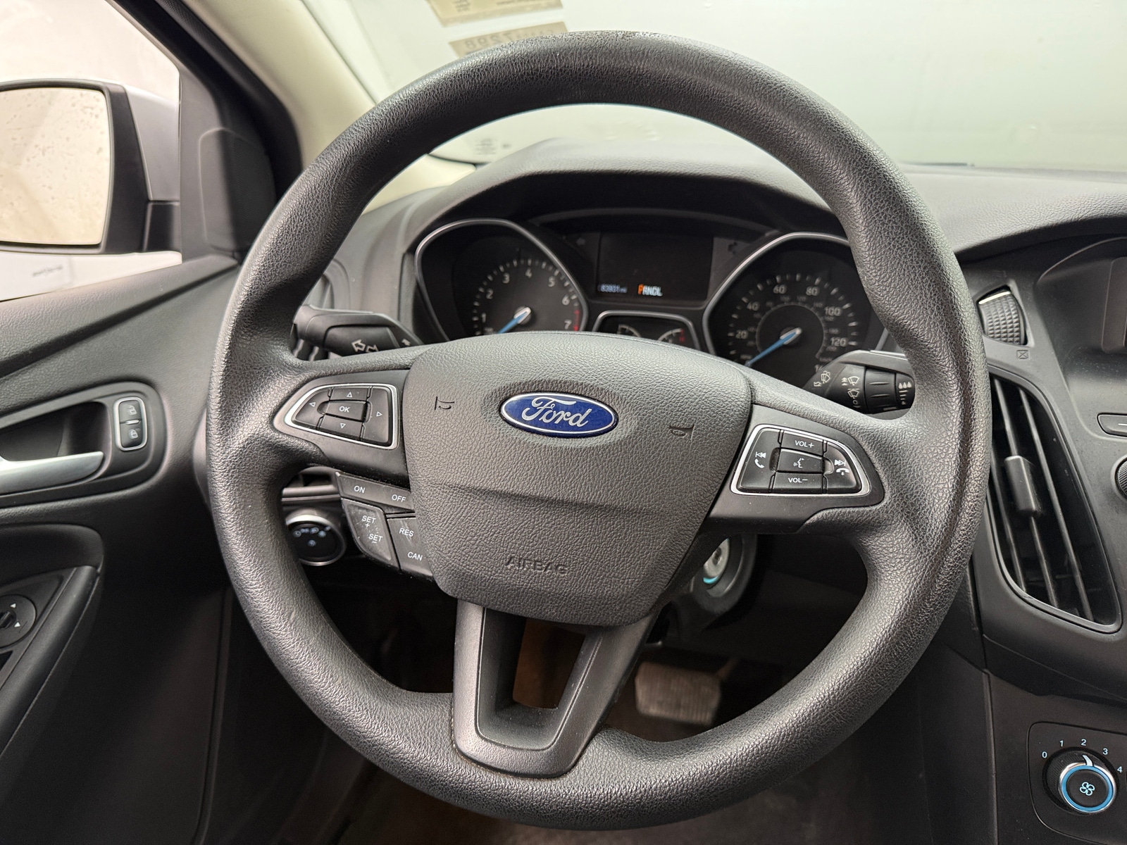 Thumbnail: 2016 Ford Focus - 5